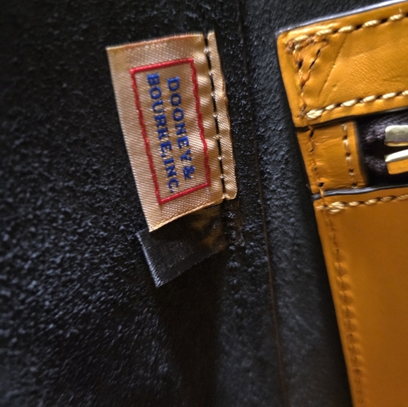 Dooney & Bourke Emerson Satchel/Crossbody Black Florentine Leather Gold Hardware - Picture 11 of 13